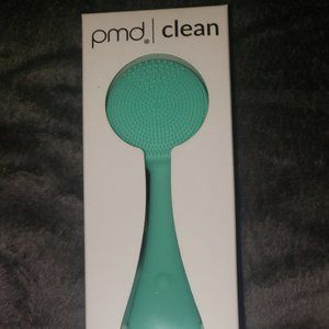 PMD Clean Teal with White $70